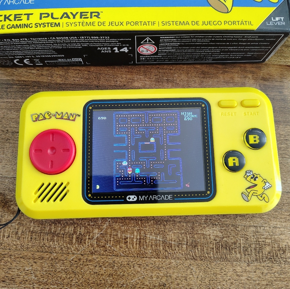 My Arcade Pocket Player Handheld Game Console Pac-Man - Picture 3 of 10